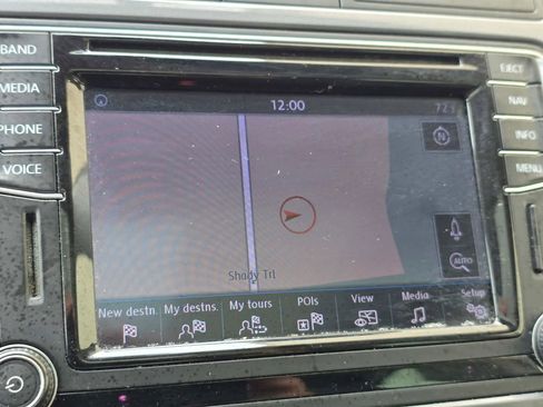 Used 2016 Volkswagen Tiguan SE image 25