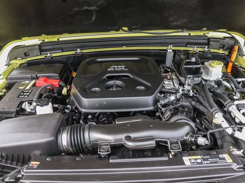 Used 2023 Jeep Wrangler Sahara w/ Cold Weather Group image 35