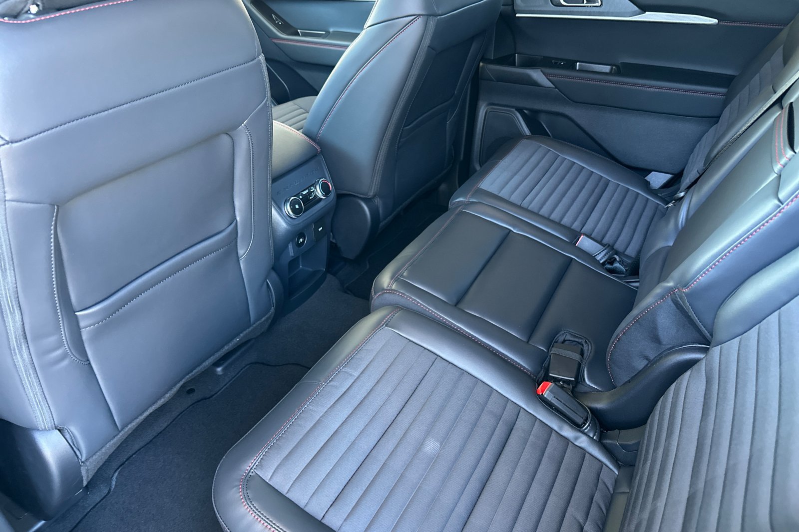 New 2025 Ford Explorer ST-Line RWD image 11