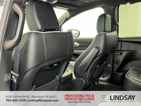 New 2026 Chrysler Pacifica Limited w/ S Appearance Package image 23