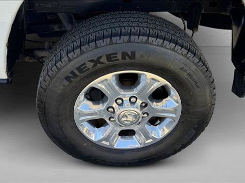 Used 2023 RAM 2500 Big Horn w/ Level 1 Equipment Group AWD/4WD image 9