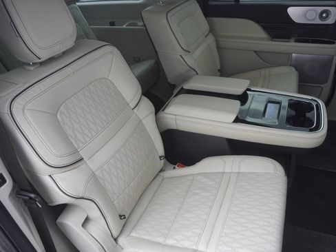 Used 2022 Lincoln Navigator L Black Label image 27