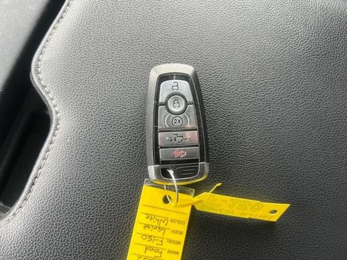 Used 2022 Ford F150 Lariat w/ Equipment Group 501A Mid image 35