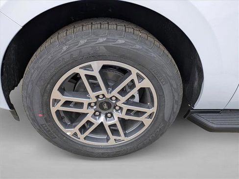 New 2026 Ford Expedition Active AWD/4WD image 10