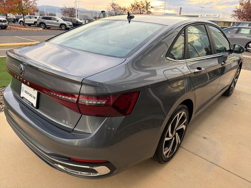 New 2026 Volkswagen Jetta SEL image 5