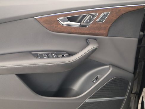 Certified 2023 Audi Q8 Premium Plus image 23