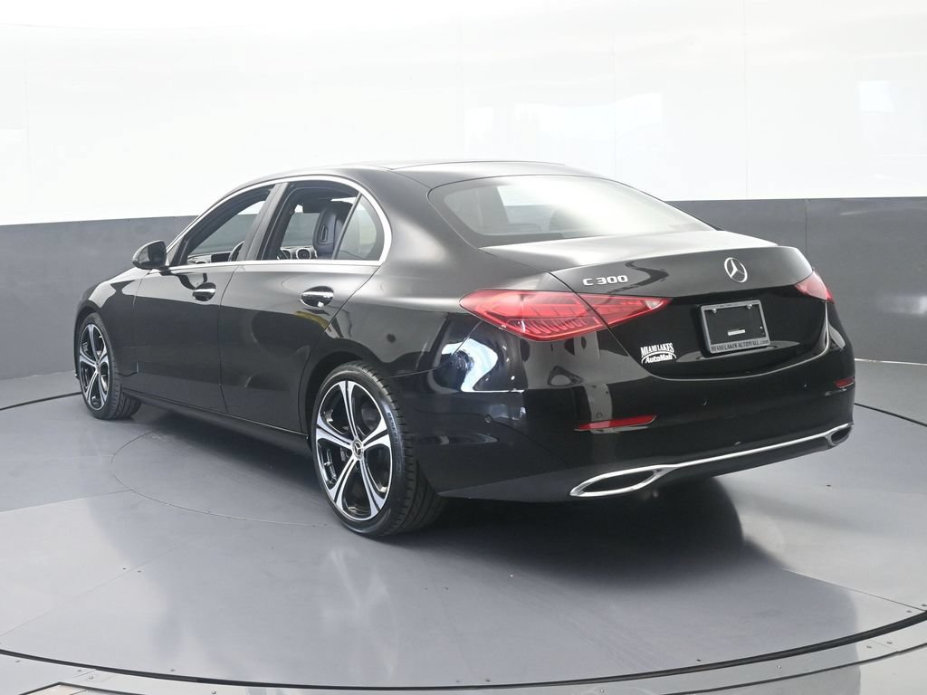 Used 2025 Mercedes-Benz C 300 Sedan image 4