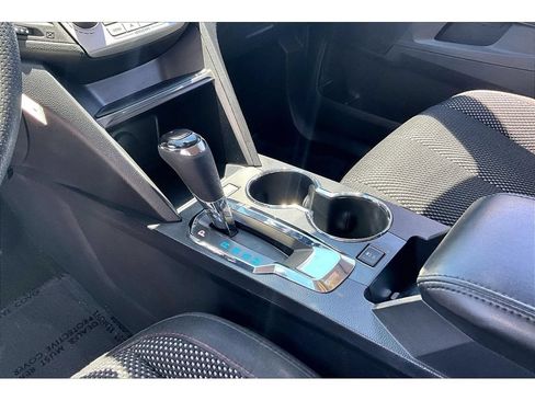 Used 2017 Chevrolet Equinox LT AWD/4WD image 17