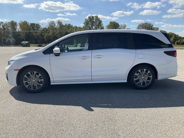 New 2027 Honda Odyssey Touring image 17