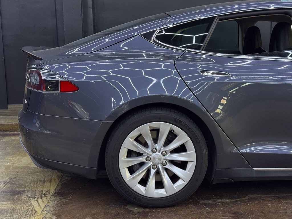 Used 2016 Tesla Model S 70D AWD/4WD image 27