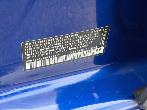 Used 2024 Volkswagen Golf R AWD/4WD image 44