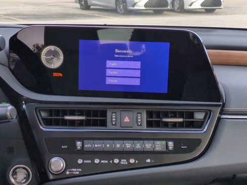 New 2025 Lexus ES 350 350 image 17