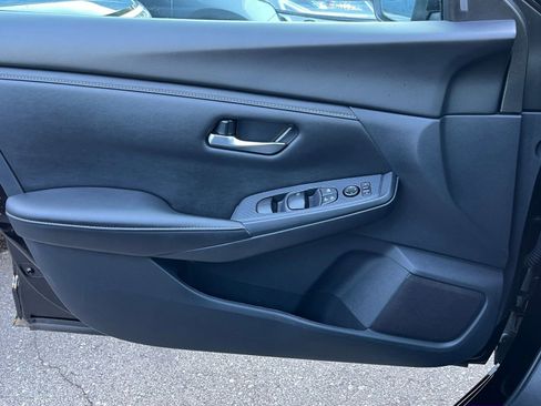 Used 2024 Nissan Sentra SV image 18