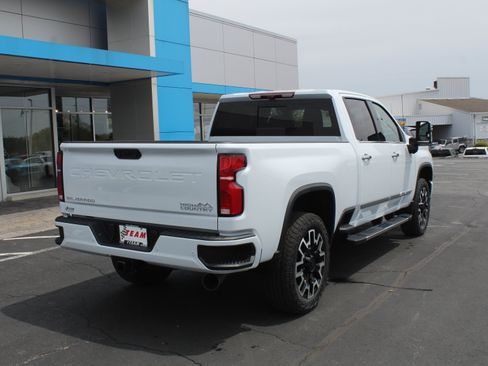 New 2026 Chevrolet Silverado 2500 High Country w/ Technology Package AWD/4WD image 4