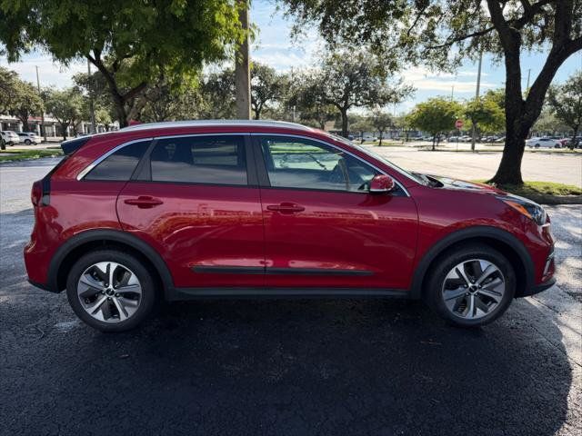 Used 2022 Kia Niro EX FWD image 8