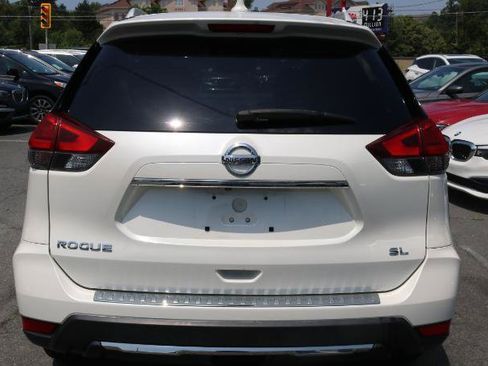 Used 2017 Nissan Rogue SL FWD image 5