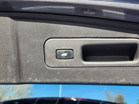 Used 2017 Acura MDX SH-AWD w/ Advance Package image 21