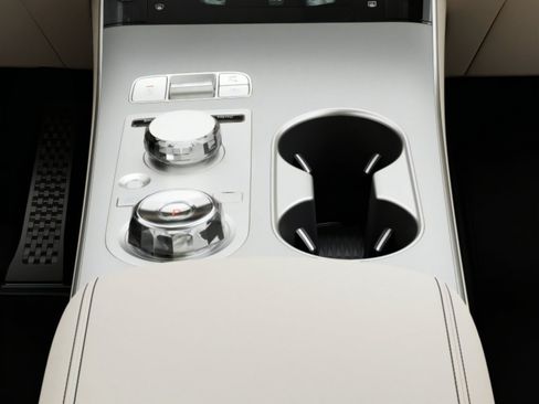 New 2026 Genesis GV70 2.5T Select AWD/4WD image 19