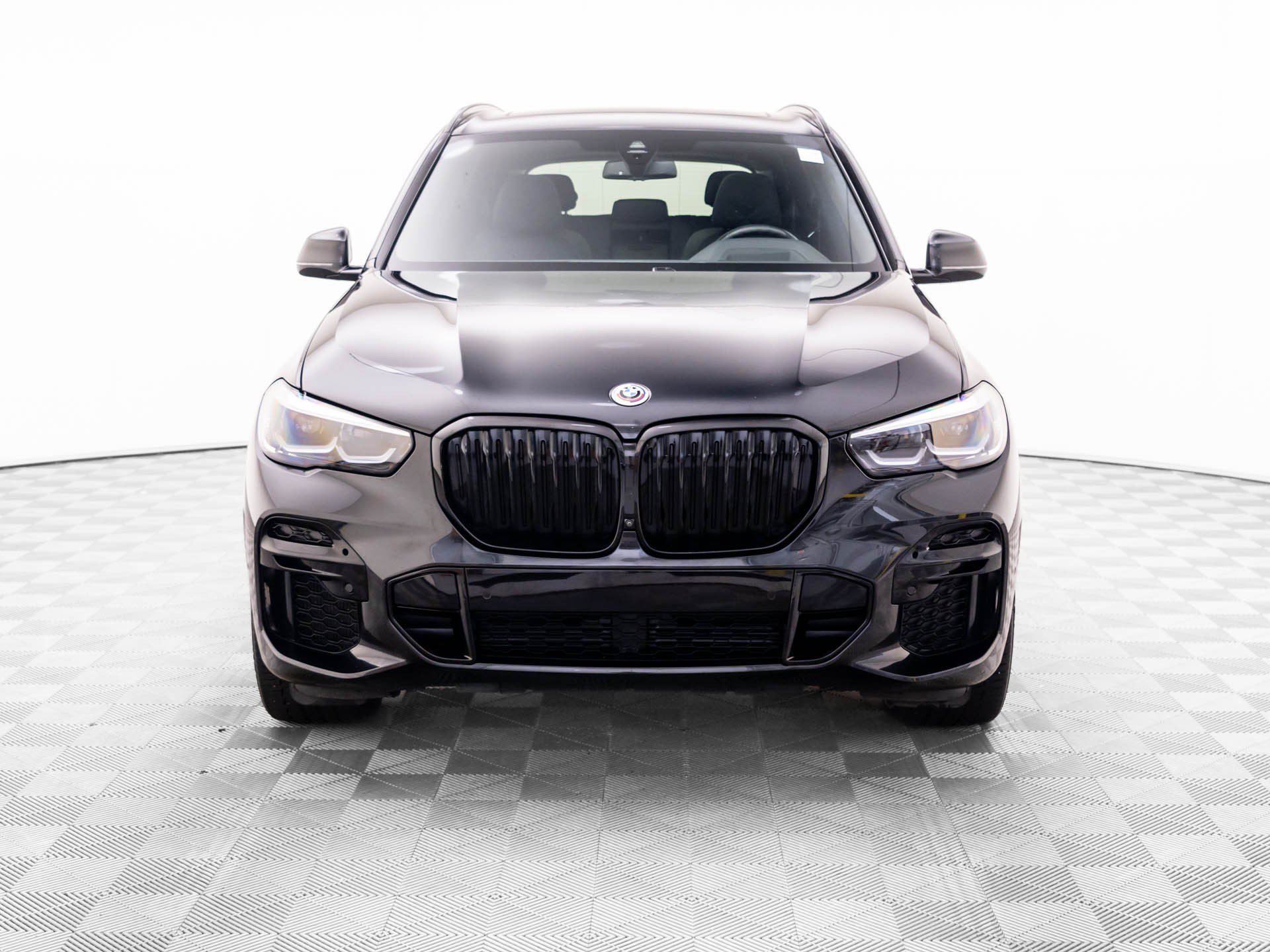 Used 2023 BMW X5 M50i w/ Parking Assistance Package AWD/4WD image 8