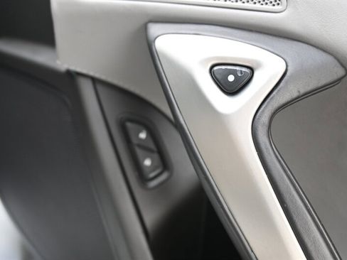 Used 2014 Chevrolet Corvette Stingray Convertible RWD image 45