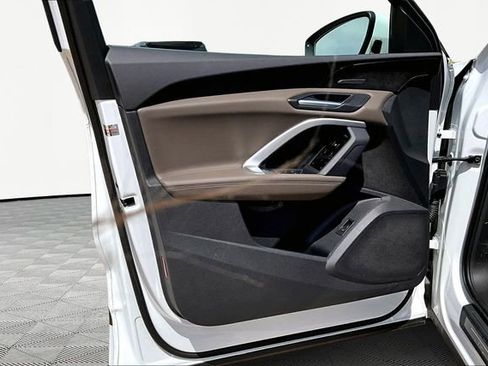 New 2025 Audi Q5 Premium Plus image 18