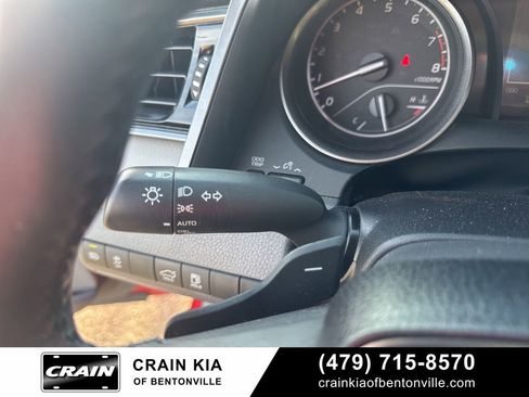 Used 2022 Toyota Camry SE image 36