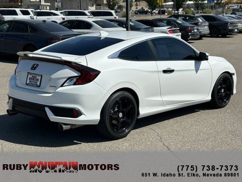 Used 2016 Honda Civic Touring image 7