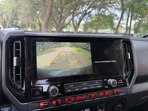 Used 2026 Nissan Frontier PRO-4X AWD/4WD image 17