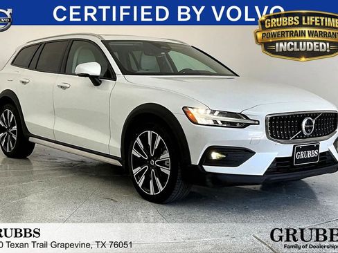 Used 2025 Volvo V60 B5 Cross Country Ultra w/ Protection Package Premier AWD/4WD image 1