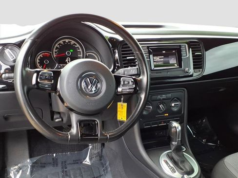 Used 2019 Volkswagen Beetle 2.0T S image 29