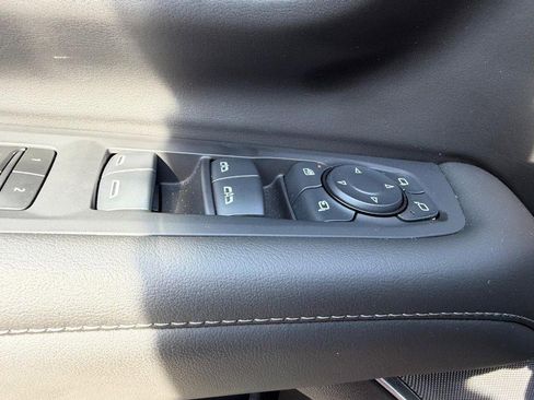 Used 2024 Chevrolet Tahoe LT w/ LT Signature Package image 21