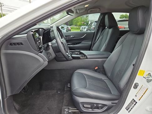 Used 2023 Toyota Mirai w/ Advanced Technology Package RWD image 15
