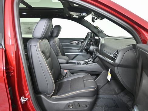 New 2026 Chevrolet Traverse High Country w/ LPO, Floor Liner Package image 13