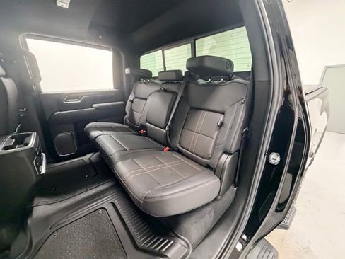 Certified 2024 Chevrolet Silverado 2500 High Country w/ Technology Package image 28