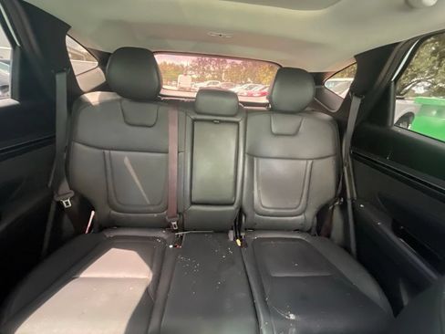 Used 2022 Hyundai Tucson Limited w/ Cargo Package FWD image 11