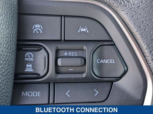 Used 2025 Toyota Tacoma TRD Sport AWD/4WD image 15