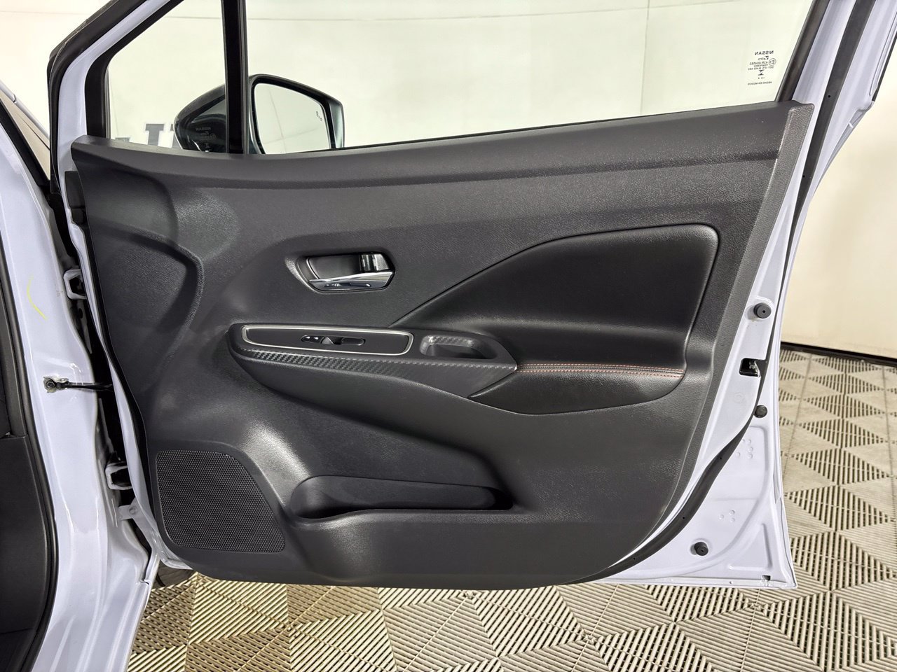 Used 2024 Nissan Versa SR FWD image 27