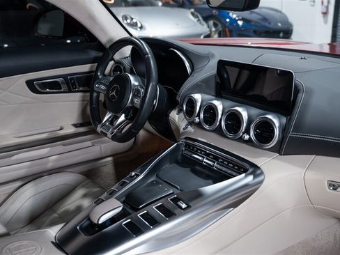 Used 2020 Mercedes-Benz AMG GT C image 48