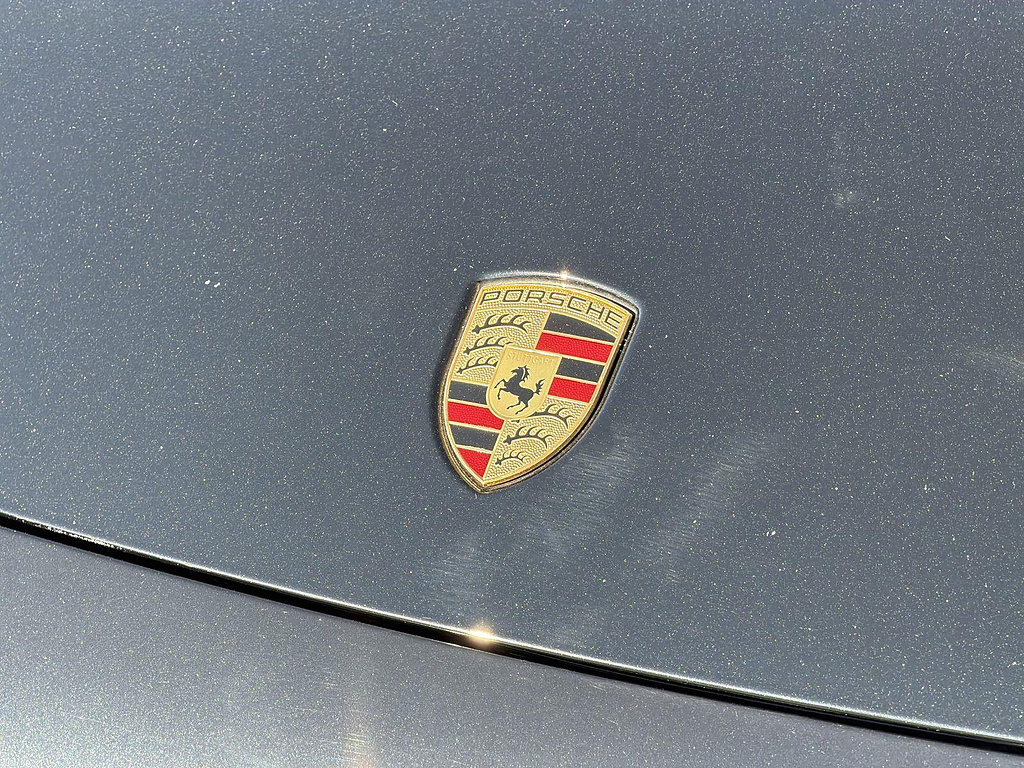 Used 2023 Porsche Cayenne AWD/4WD image 31