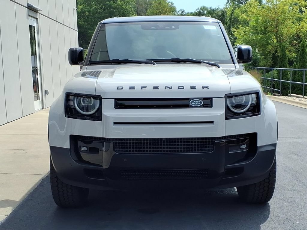 New 2026 Land Rover Defender 110 S AWD/4WD image 2