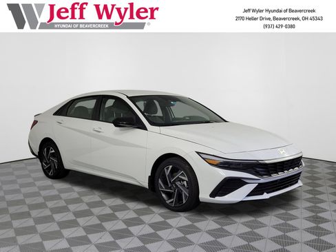 New 2025 Hyundai Elantra SEL image 1