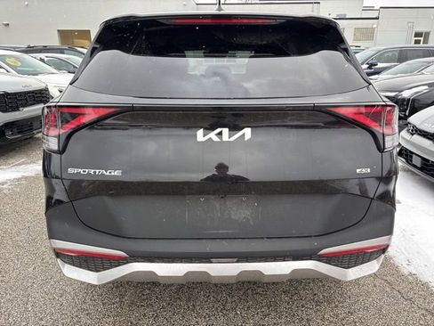 Certified 2023 Kia Sportage LX image 5