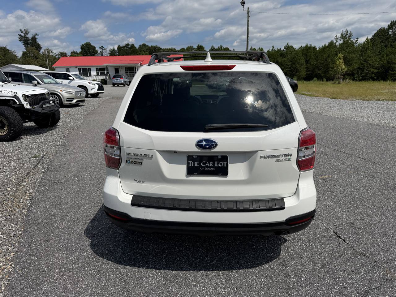 Used 2016 Subaru Forester 2.5i Premium w/ All-Weather Package AWD/4WD image 4