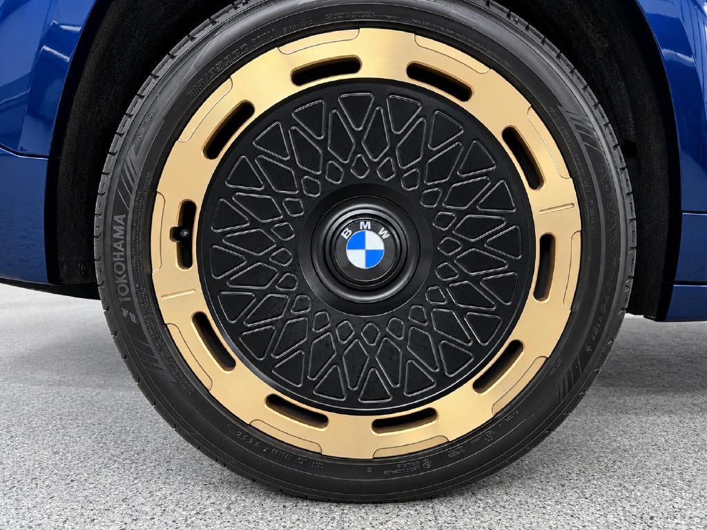 Used 2025 BMW XM AWD/4WD image 8