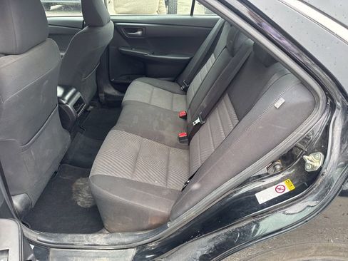 Used 2017 Toyota Camry LE FWD image 7