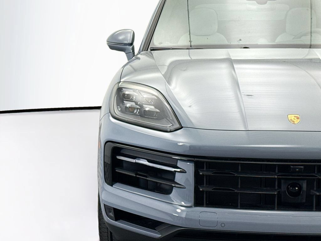 Used 2026 Porsche Cayenne Coupe AWD/4WD image 12