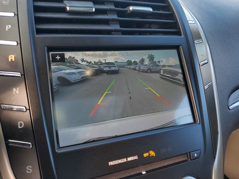 Used 2019 Lincoln MKC Reserve image 25