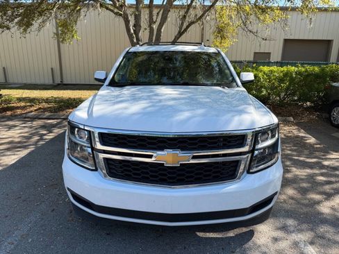 Used 2016 Chevrolet Suburban LT image 1
