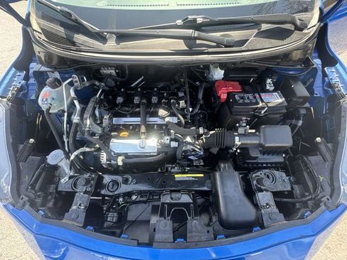 Used 2023 Nissan Versa S w/ Trunk Package image 28