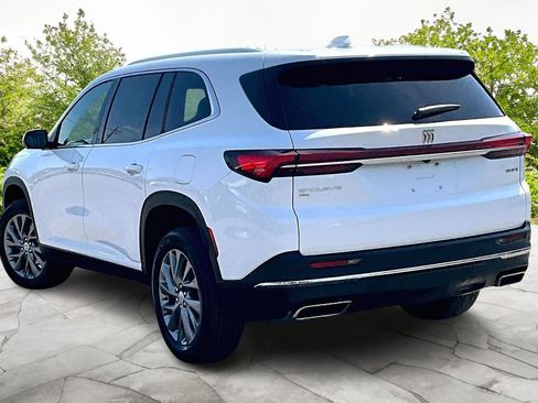 Used 2026 Buick Enclave Preferred image 2